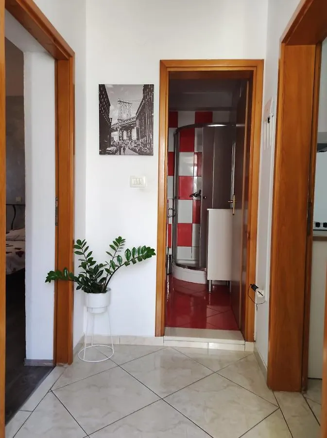 Cozy Apartment In Split In Nice Quiet Neighborhood
